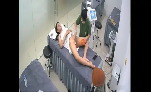 Hack camera em gái đi triệt lông lồn trong spa